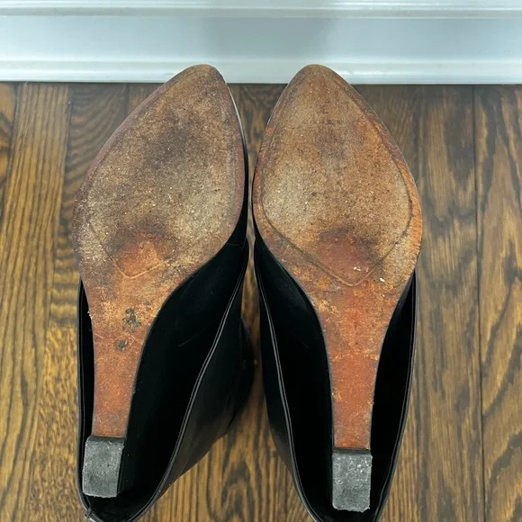 Givenchy Sleek Black Leather Ankle Booties - Picture 5 of 6